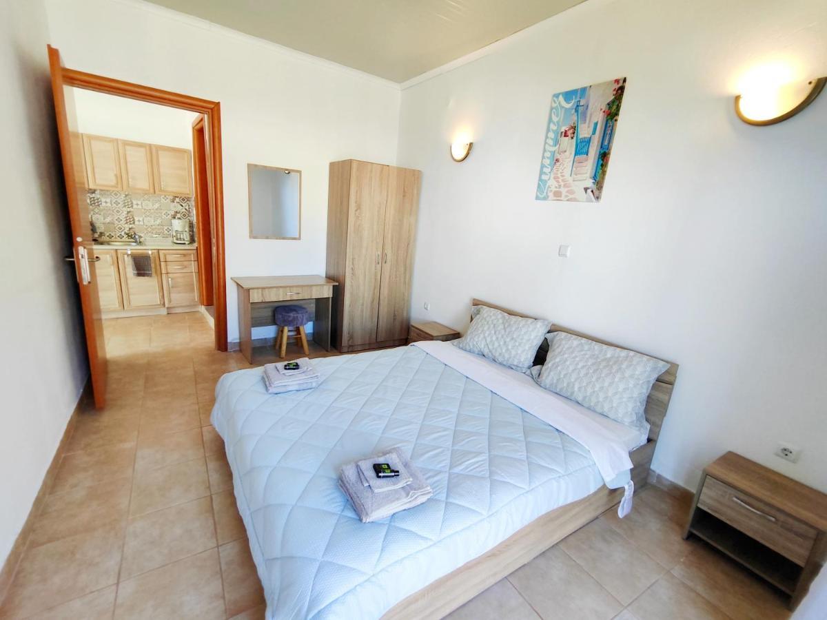 "Sunrise Stegna" 3 Apartment อาร์คานเยโลส ภายนอก รูปภาพ