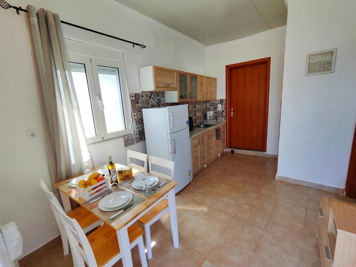 "Sunrise Stegna" 3 Apartment อาร์คานเยโลส ภายนอก รูปภาพ